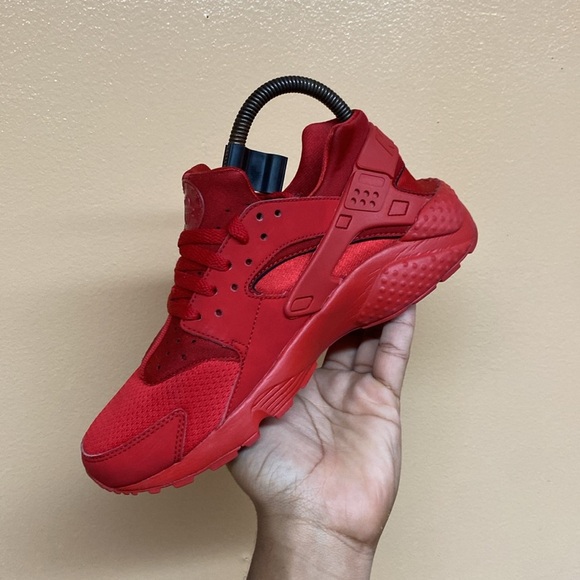 Nike Air Huarache “Triple Red” - Picture 9 of 16